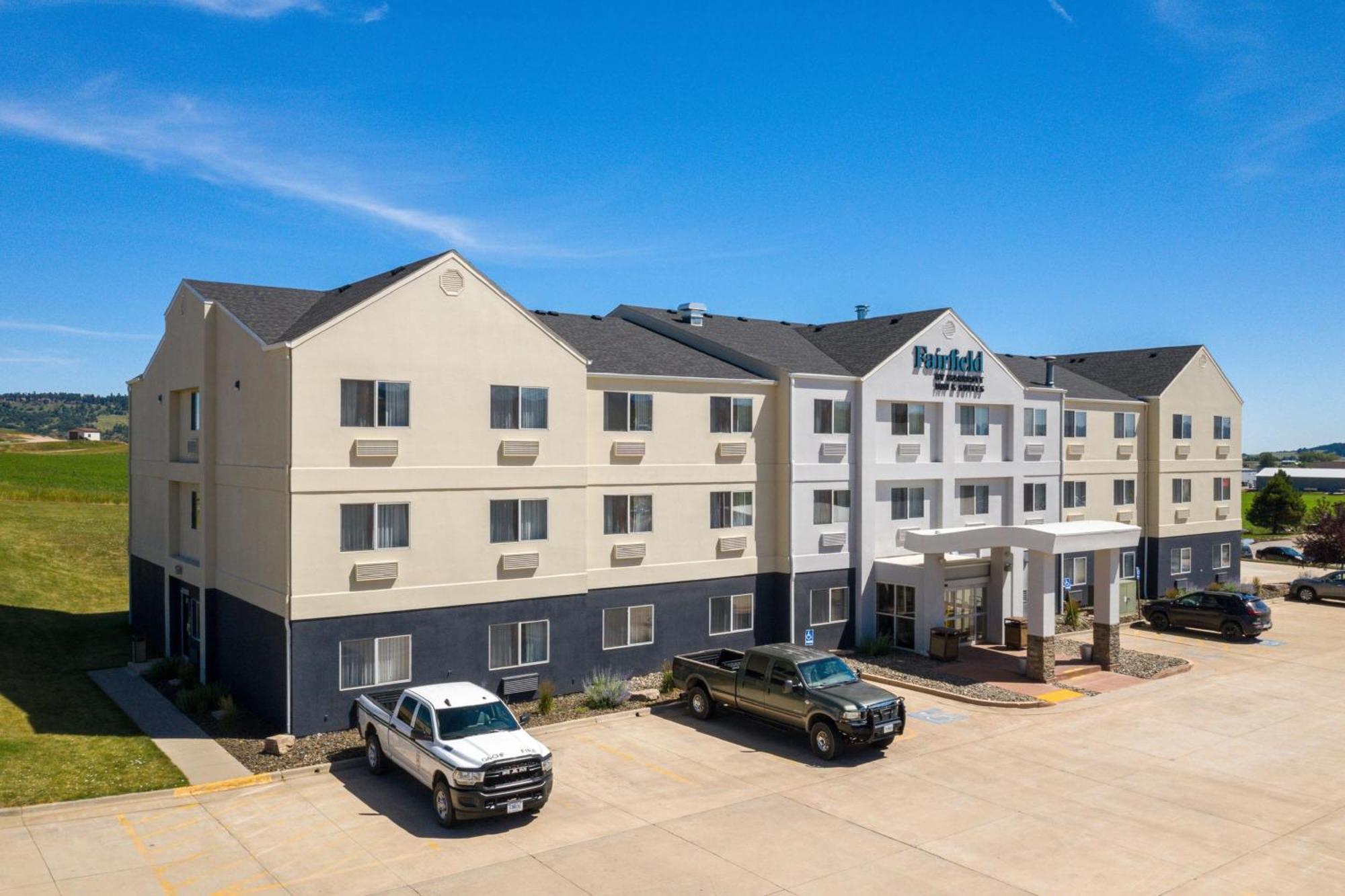 Fairfield Inn & Suites By Marriott Spearfish Exterior photo